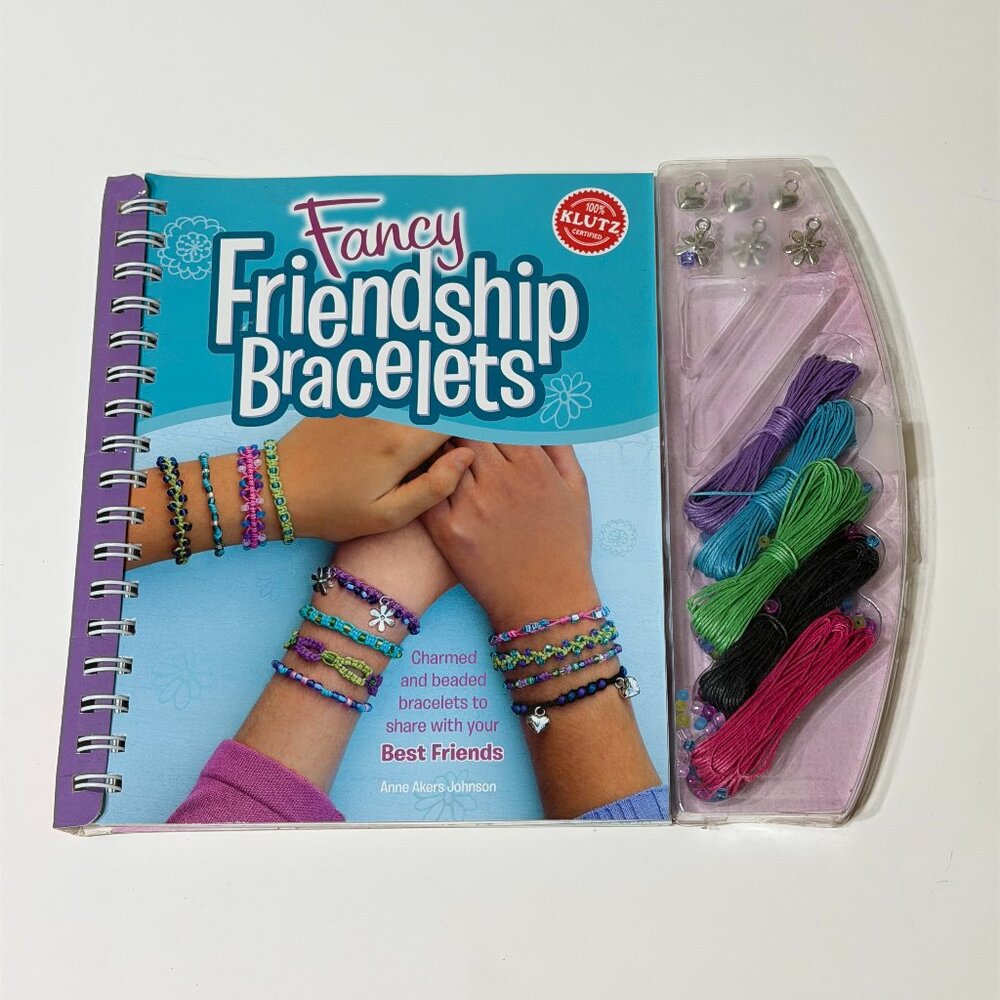 Fancy Friendship Bracelets Book How-to Guide w/ Supplies Kit Klutz